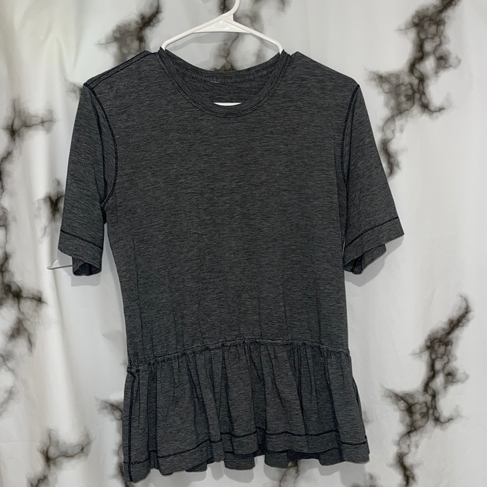 Lululemon pemplum top